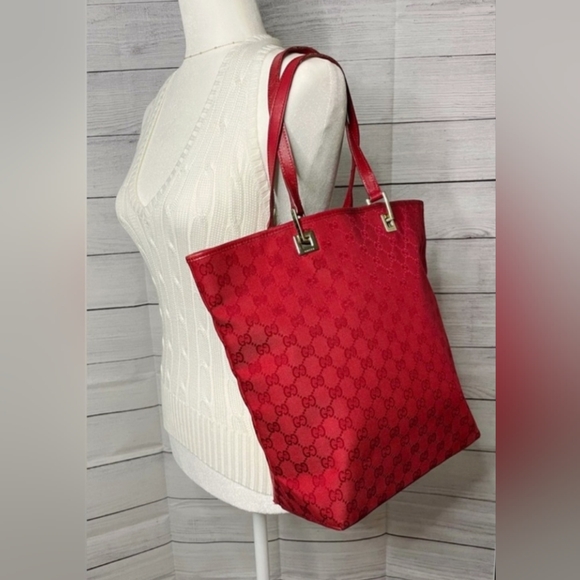 Gucci Red Denim Canvas Tote With Leather Handles & EUC Large - Picture 2 of 10